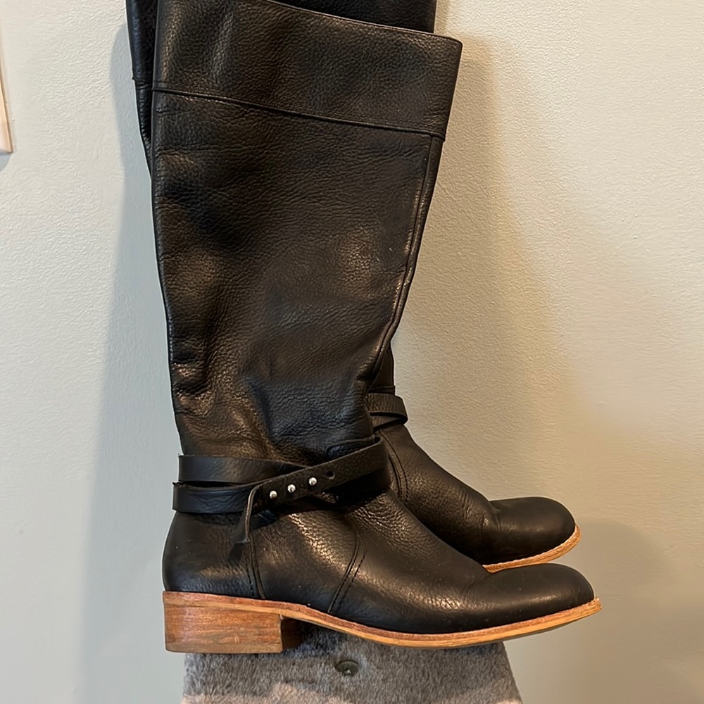 Lands End Blakeley Riding Boot size 7W.